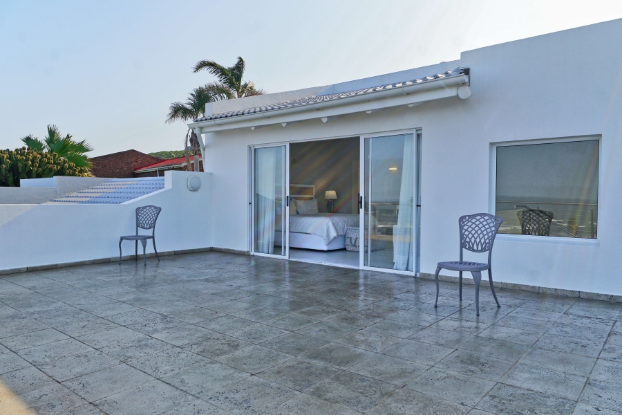 4 Bedroom Property for Sale in Winterstrand Eastern Cape